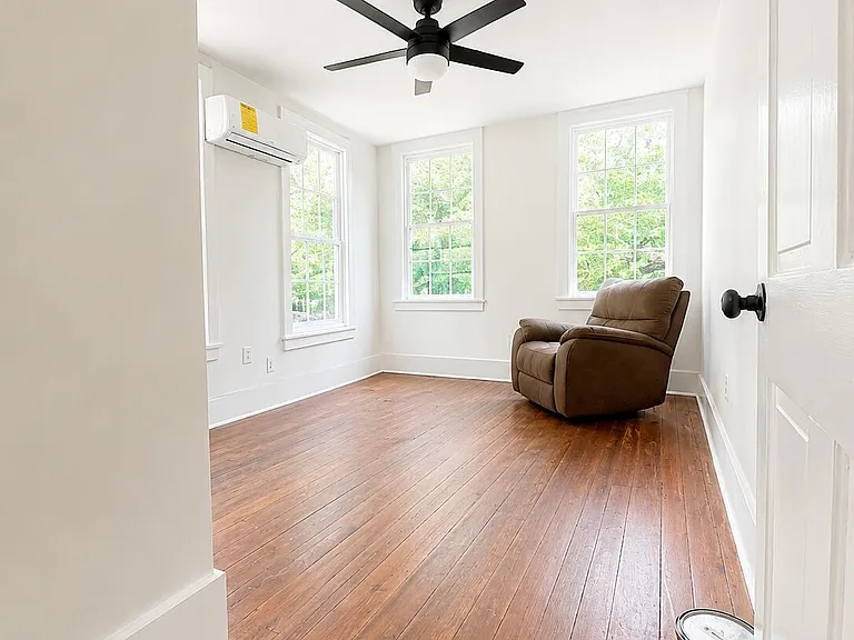 9 John St #B — Photo 13