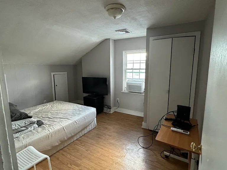 91 Lyon St #3 — Photo 4