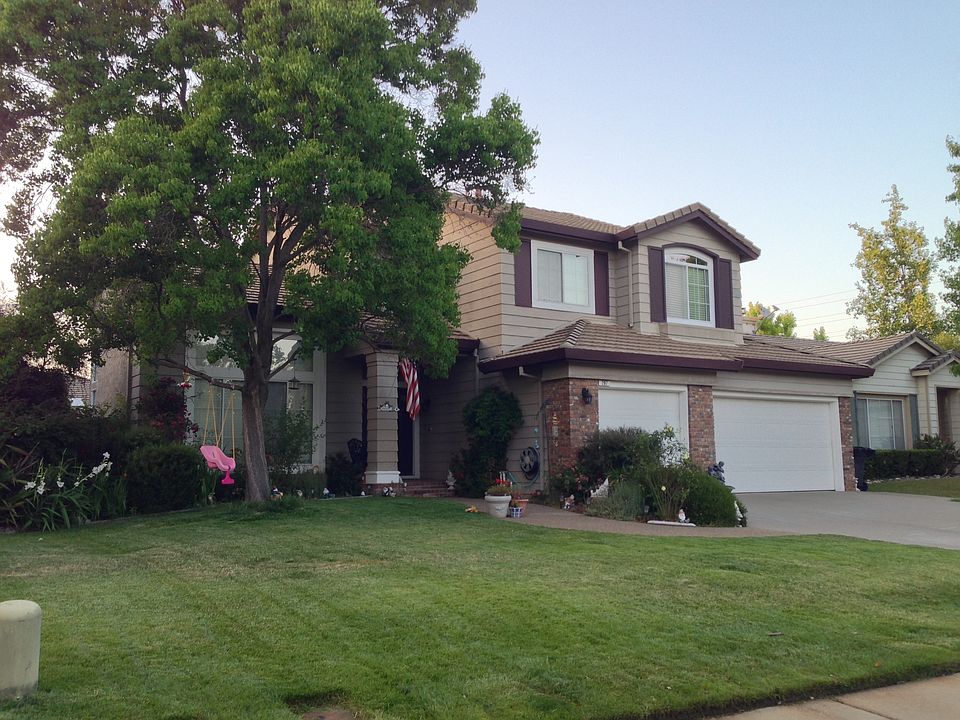 1st image of 207 Shelly Ct