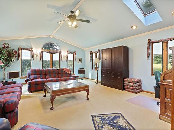 5th image of 1034 Glenwood Dr