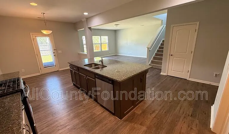 340 Dunlin Dr — Photo 8