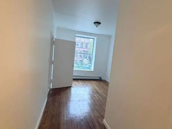 883a Greene Avenue image 4 of 11