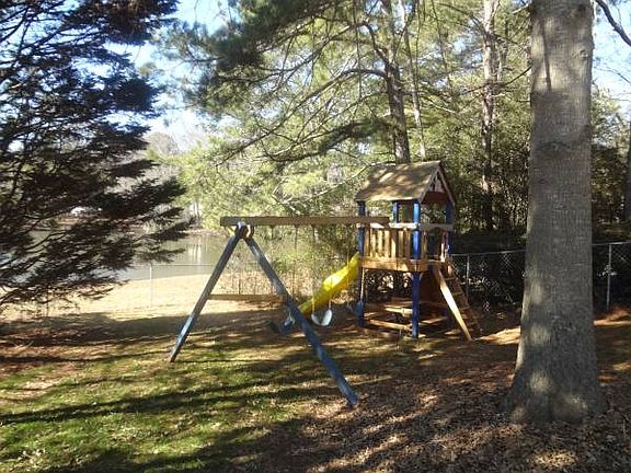 2nd image of 2251 E Cherokee Dr