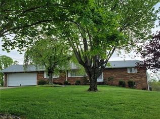 2107 Dutch Ridge Rd, Parkersburg, WV 26104