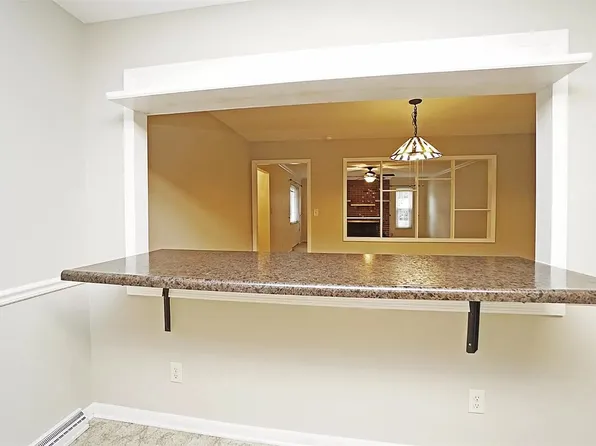 463 Eastview Dr, Lebanon, OH 45036