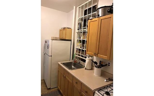 Rented by Douglas Elliman | media 4