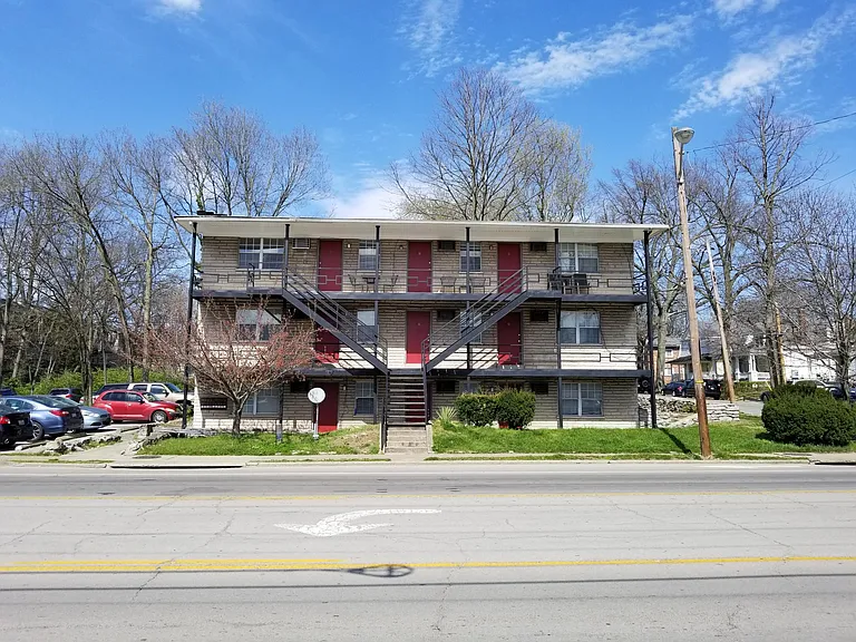 307 E Euclid Ave #8 — Photo 1