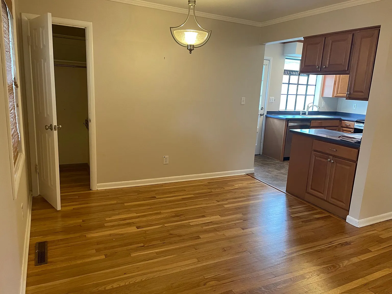 2519 Cranford Rd — Photo 3