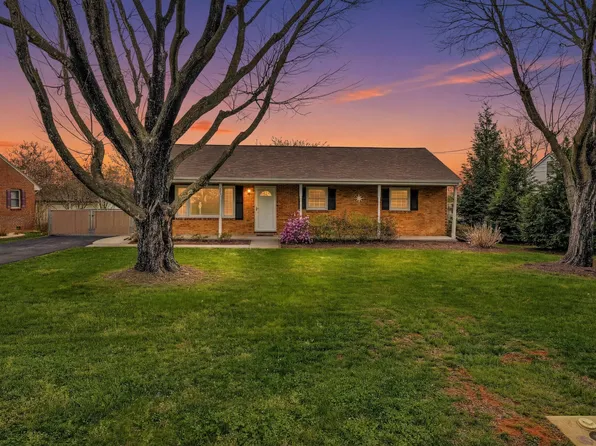 1006 Green Meadow Rd, Bedford, VA 24523