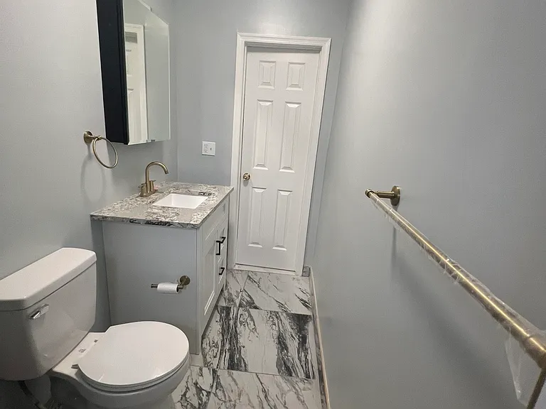 268 Davenport Ave #2 — Photo 5