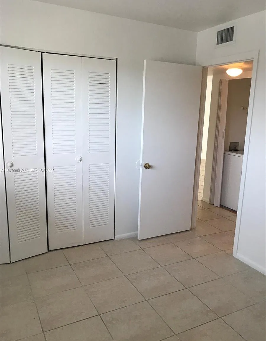 2 bed, 2.0 bath, $1,900 — Photo 3