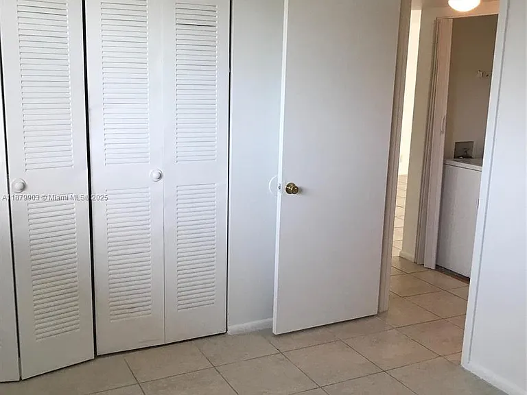 8610 N Sherman Cir — Photo 3