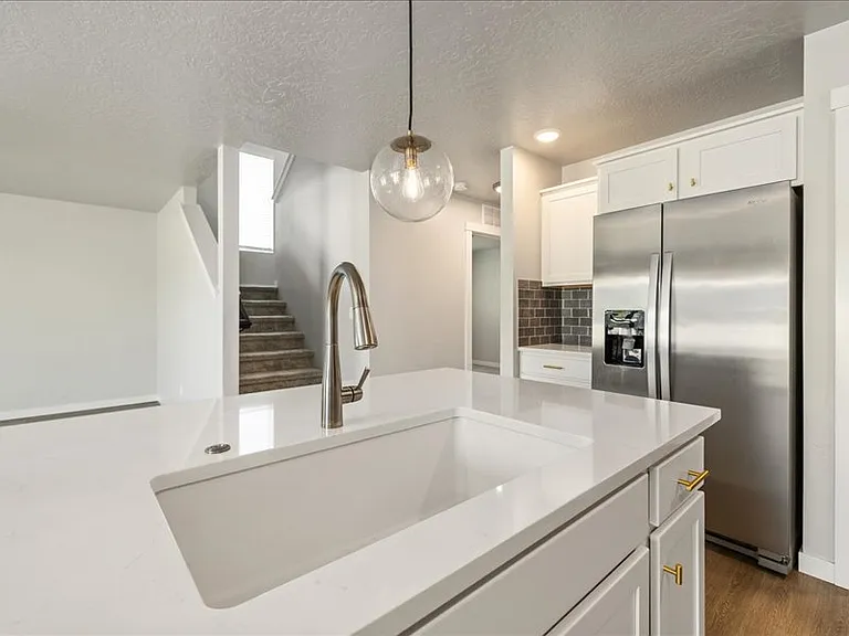 5032 W White Birch St — Photo 17