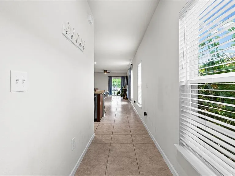 10966 High Noon Trl — Photo 4
