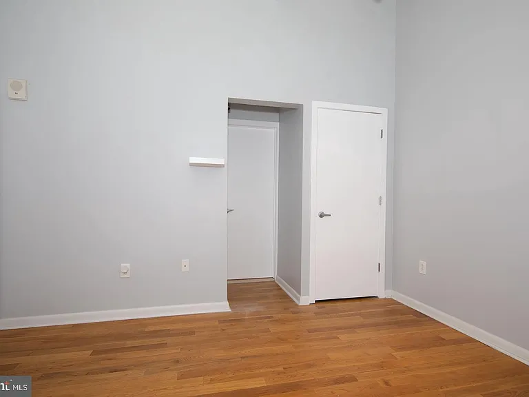 2200 Arch St #28-506-507 — Photo 40