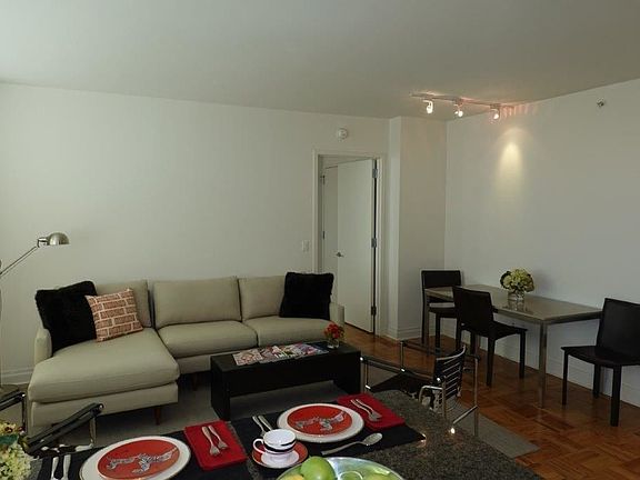 4th image of 1510 Lexington Ave APT 14F