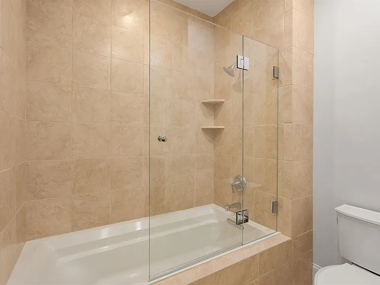 60 Graystone Cir #60 — Photo 38