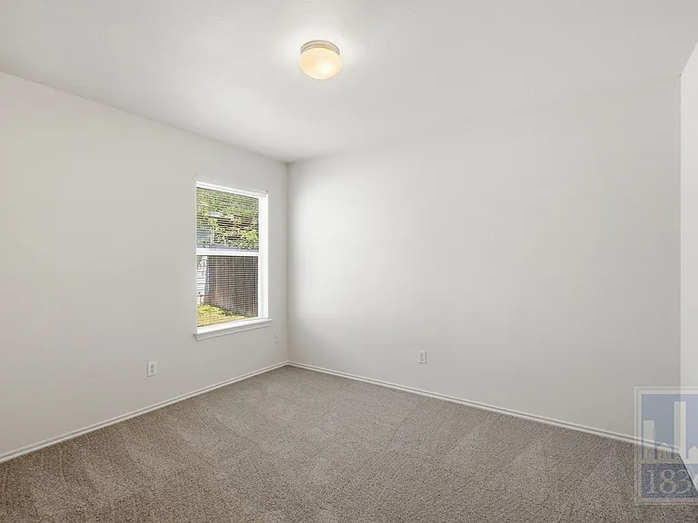 228 Pearl Lake Dr — Photo 15