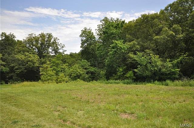 2nd image of 903 Windy Meadow Ct