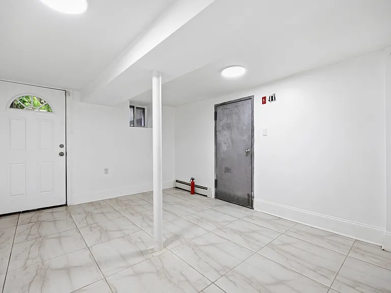 964 Madison St #1 — Photo 20