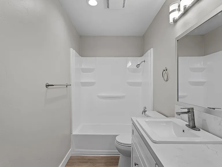 Point Loma Bay Apartments | Coastal Living Near the Beach — Photo 51