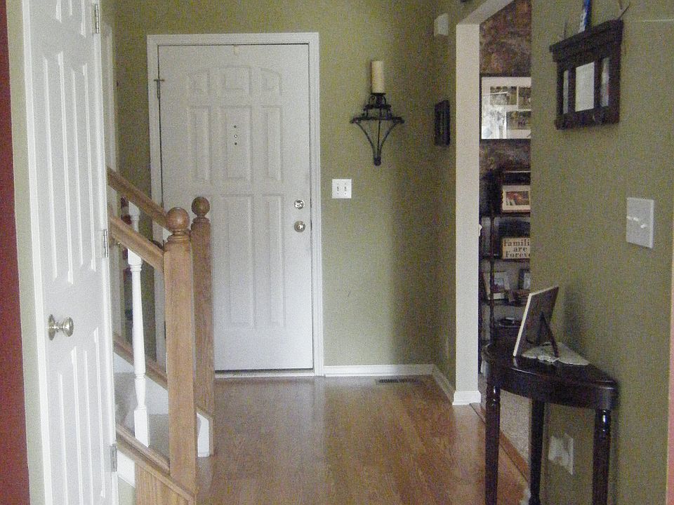 1st image of 3922 Orchard Lake Dr