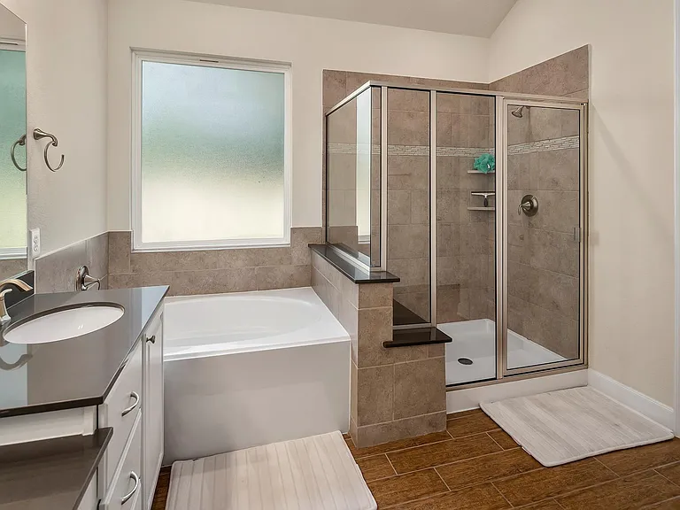 1810 Daly Way — Photo 18