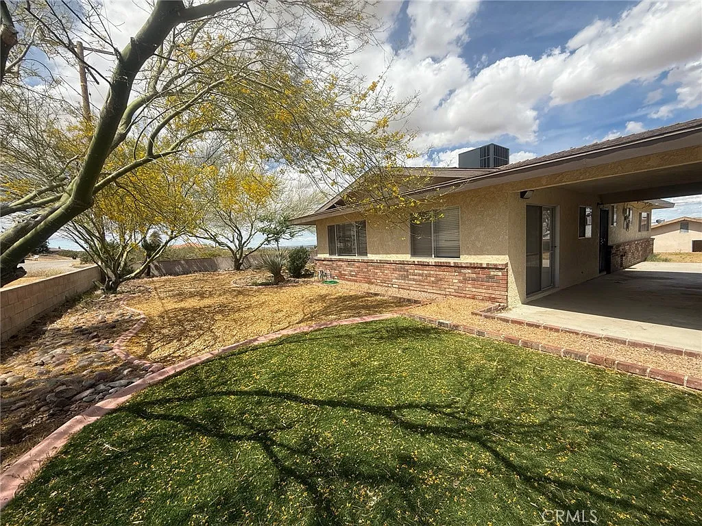 3 bed, 1258 sqft, $2,200 — Photo 3