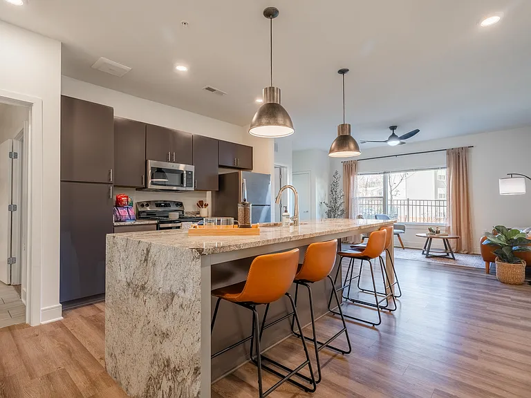 5 Row Apartments — Photo 15