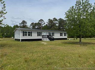 744 Jr Rd, Maxton, NC 28364