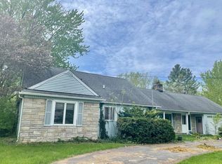 1050 Fischer Dr, Saginaw, MI 48601
