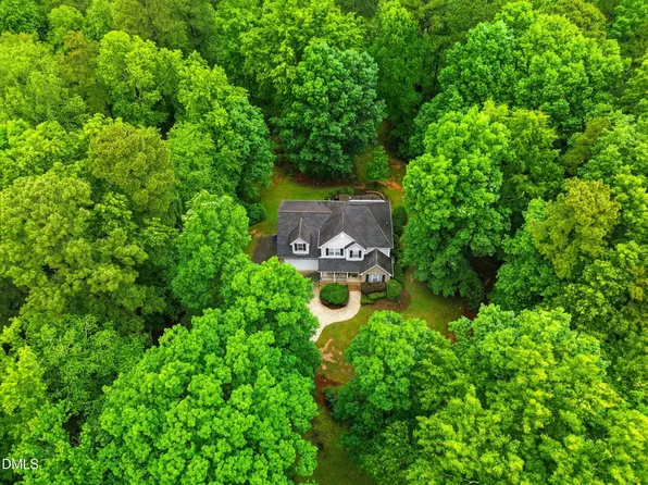 5008 Parkmore Dr, Holly Springs, NC 27540