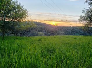 4050 Delaney Ln, Pilot Hill, CA 95664