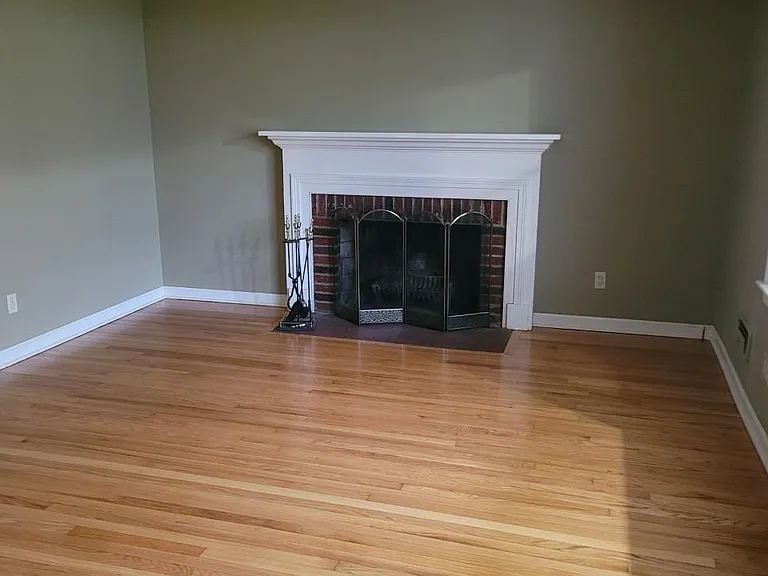 2023 Fairlawn Pkwy — Photo 2