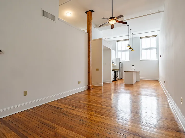 Dannenberg Lofts — Photo 13