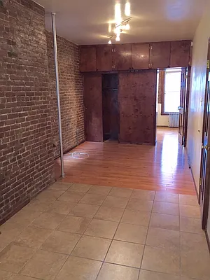 Rented by Urban Real Estate Inc | media 4