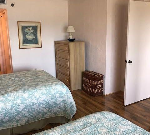 3rd image of 1513 Ocean Shore Blvd APT A6