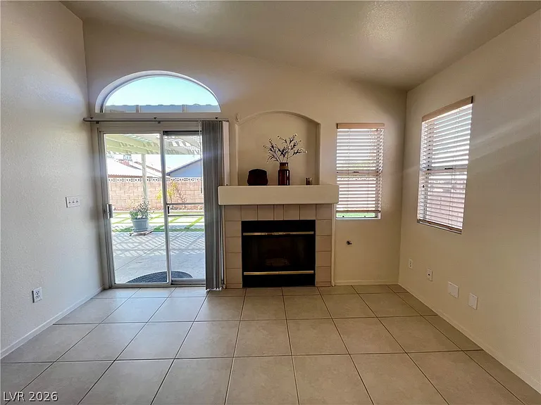 7100 Village Shore Ct — Photo 9