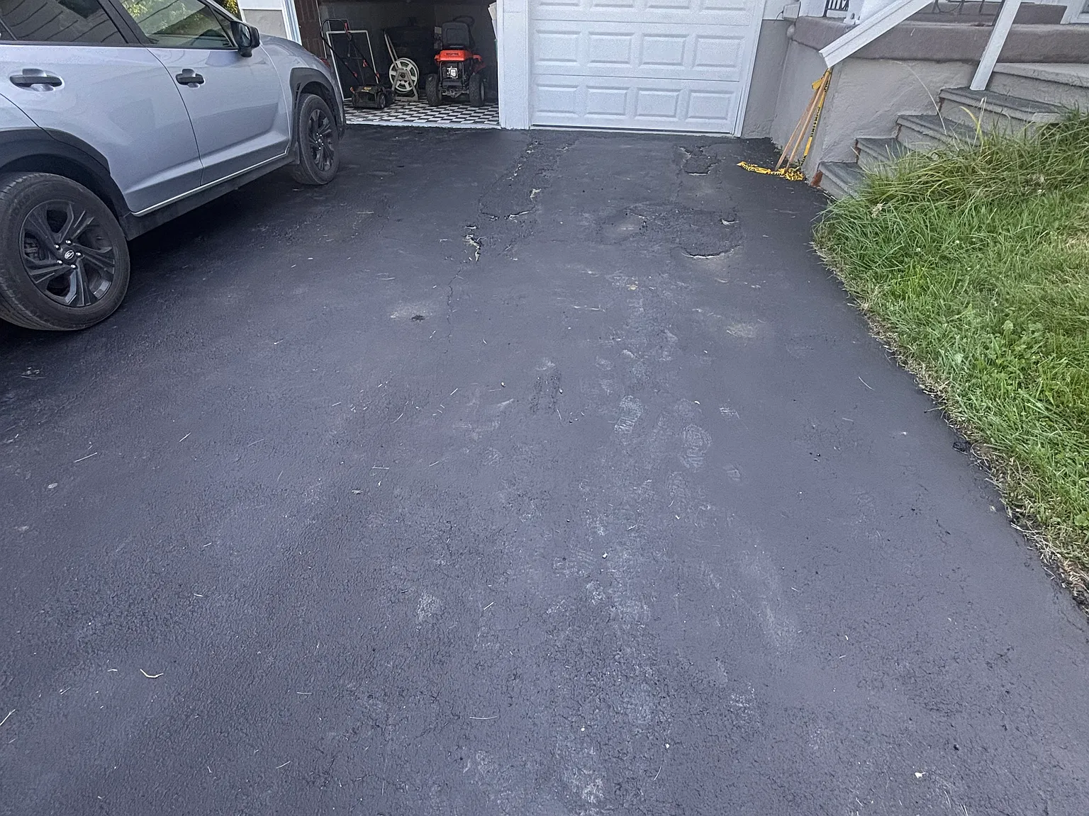 10 Imperial Dr — Photo 2
