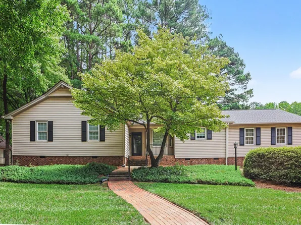 6400 Dresden Ln, Raleigh, NC 27612