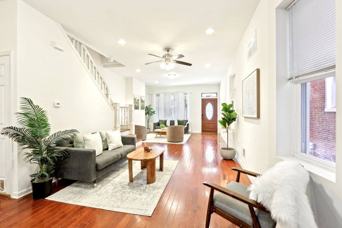 Walnut St-26032025-009