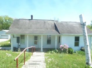 152 Fox Fire Rd, Max Meadows, VA 24360