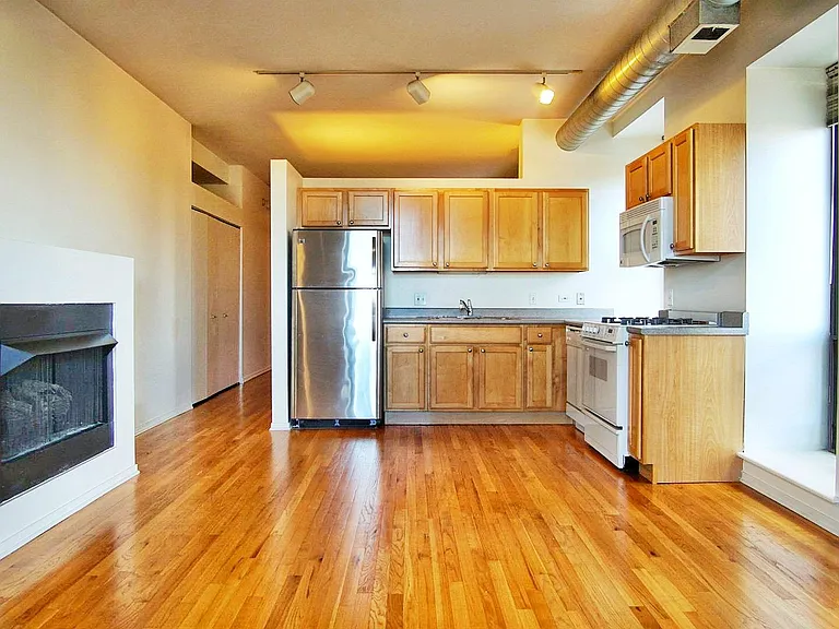 811 S Lytle St #310 — Photo 4