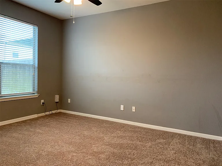 17038 Wilthorne Gardens Ct — Photo 10