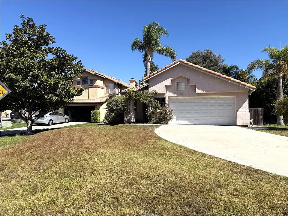1628 Avenida Guillermo