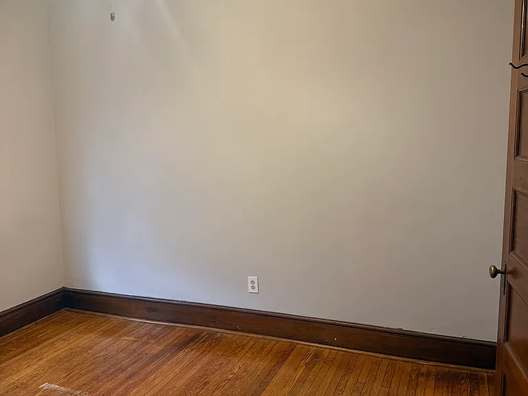 16 Wellesley St #4 — Photo 8