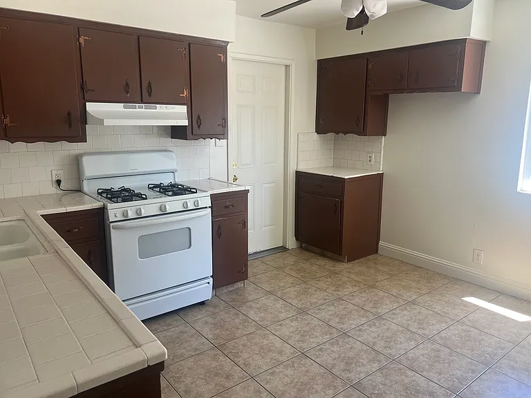 219 N Santa Rita St — Photo 6
