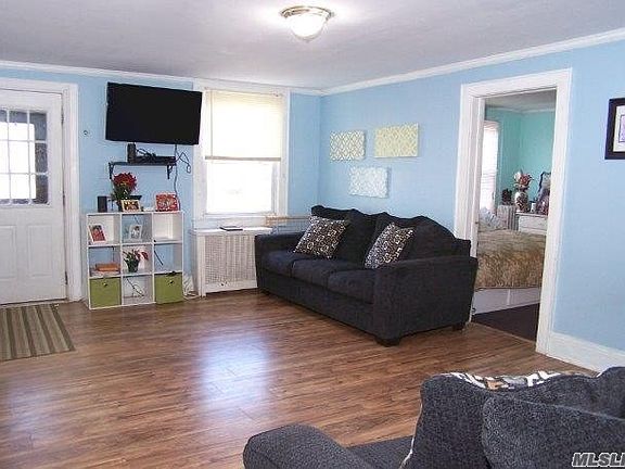 3rd image of 219 N Columbus Ave