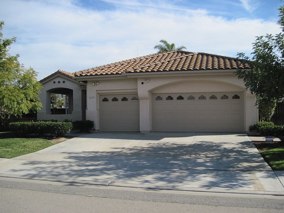 1st image of 5673 Dartmoor Cir