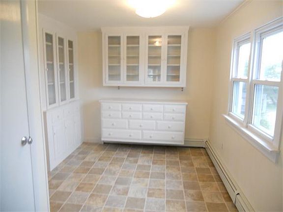 4th image of 78 Southern Blvd #78